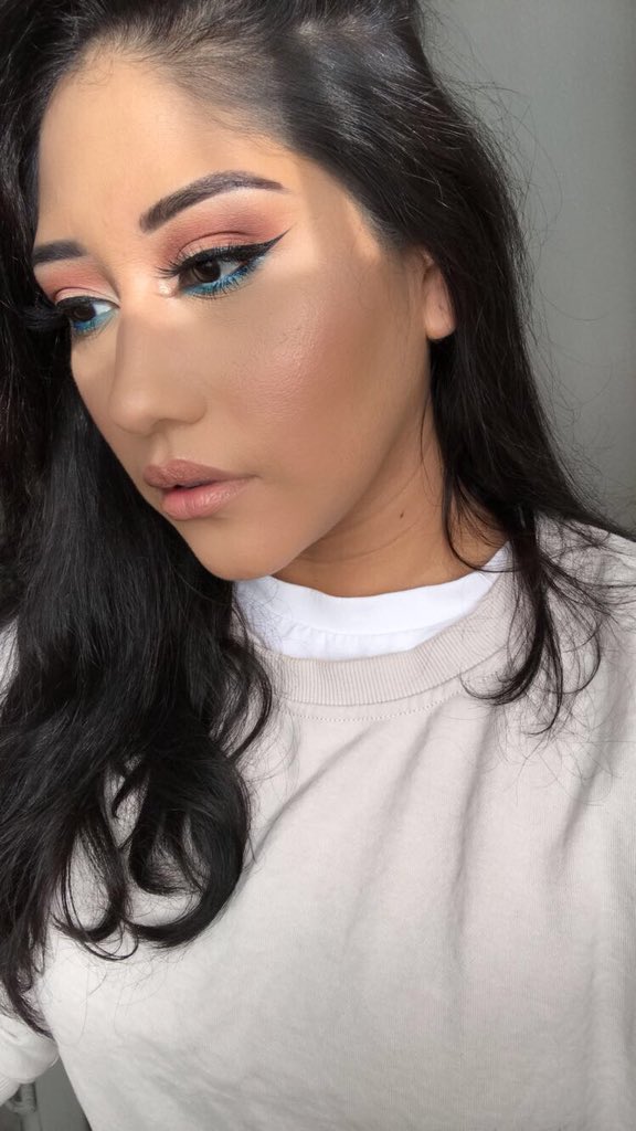 EspyGalvan's tweet photo. @MarlenaStell @MakeupGeek https://t.co/Cfp5QuFCUZ