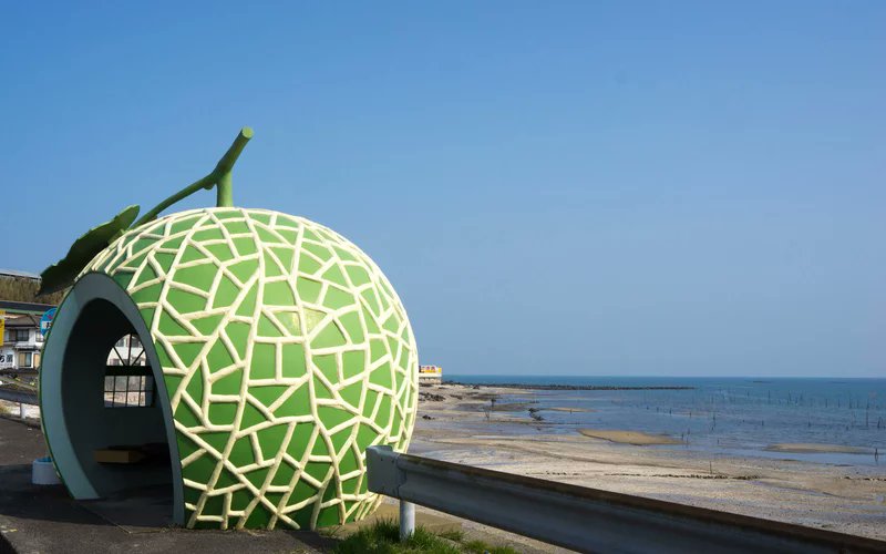 InsideJapan's tweet image. Why have grey and boring bus shelters when you can have brightly-coloured fruit?! #OnlyInJapan: goo.gl/J22ihi

via @TravelLeisure #BusStops #FruitSalad #Japan