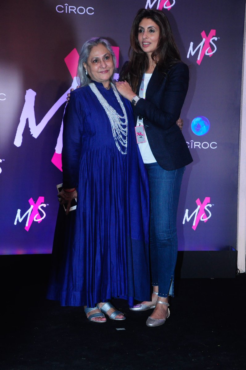 LehrenNetworks's tweet photo. #ShwetaBachchan #MonishaJaisingh #LatestBollywoodNews #LehrenBollywood #BollywoodNews #Lehren #30YearsOfLehren
Karisma Kapoor, Katrina Kaif and many others at the launch of Shweta Bachchan and Monisha Jaisingh's fashion label.
Stay tuned to: https://t.co/C1LPiZpHo8
@NehaDhupia https://t.co/zFaRocUC0v