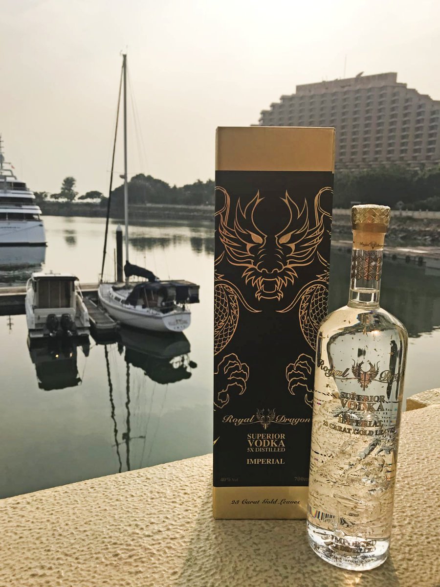 Watching the Sunset with the magnificent Imperial <a href="/royaldragonV/">Royal Dragon Vodka</a> ~

Life could not get any better!

#HongKong #SuperiorVodkaForLife #Luxury #Imperial #23CaratSwissGoldLeaves #Dragon #5xDistilled #UltimateExperience