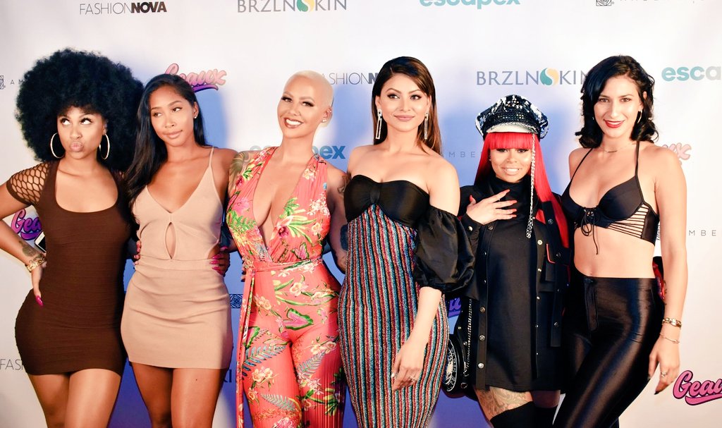UrvashiRautelaM's tweet photo. #UrvashiRautela #DeepikaPadukone #KatrinaKaif #sunnyleone #VarunDhawan #SidharthMalhotra #ShahRukhKhan #JenniferWinget #JustinBieber #selenagomez #likeoftheday #styleoftheday #lookoflove #lookoftheday #smileoftheday #picoftheday #like4like #follow4follow #fashiondiaries https://t.co/KQKGPXCnGk