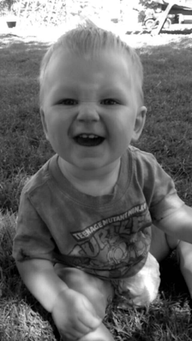 Issa10_41's tweet photo. This little guy has been cancer free for a week now and I couldn’t be happier. He still has chemo treatments to keep it away for a few more years but this is a big step❤️ #leukemiawarrior https://t.co/U8aNcvjcuj