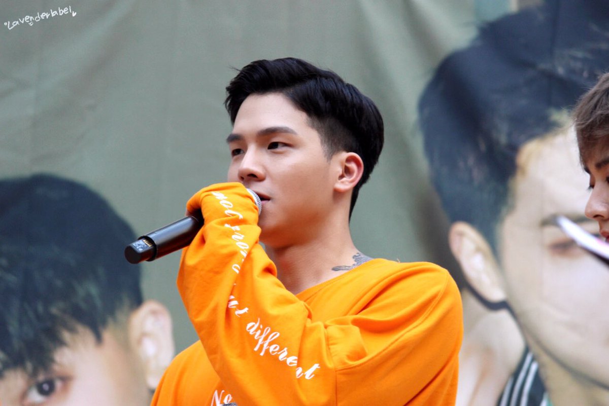 Lavenderlabel's tweet photo. 180805  프로모션 이벤트 히카리가오카  リヴィン光が丘
#서울밤 #SEOULNIGHT #틴탑 #TEENTOP  #캡 #CAP https://t.co/Og8Hykt60K