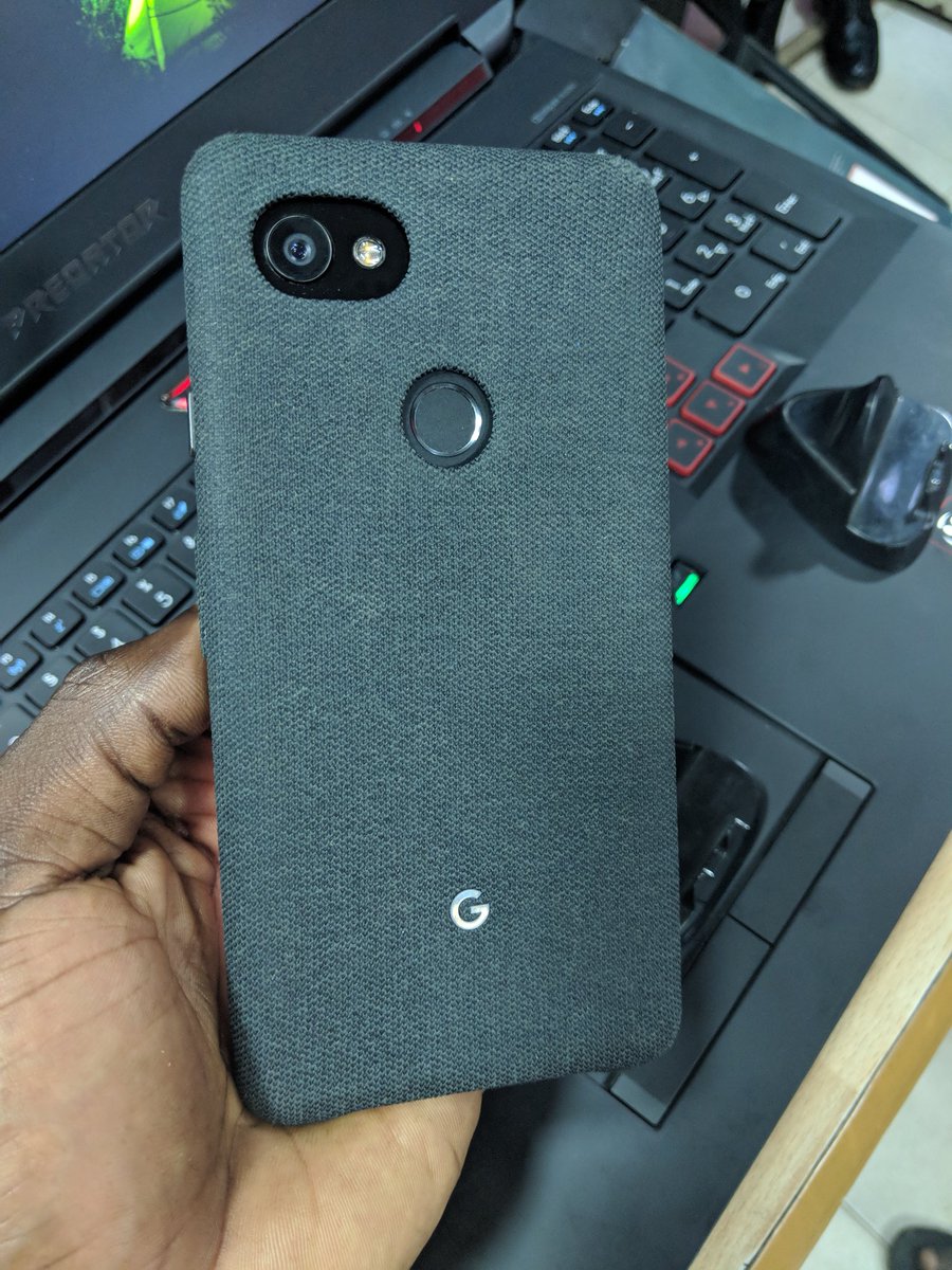 Good morning 😊😊                          #MONDAY #AWOOF DEAL!!! 🔥Google pixel 2 XL  64gb #BLACK 😎 with free pouch #CleanAsNew 😁🤔 #Priceslash @ N197,000. #YourAppleGuy #Phonetraderng