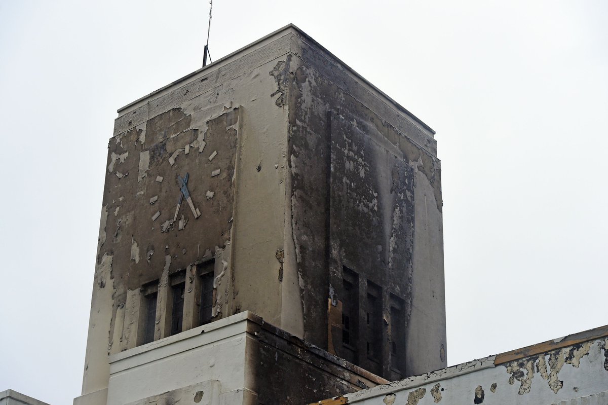 snapperlane's tweet photo. Littlewoods art deco building after the fire @LivEchonews #Liverpool #littlewoodsfire #Littlewoodsbuilding https://t.co/eWAKpAV5W0