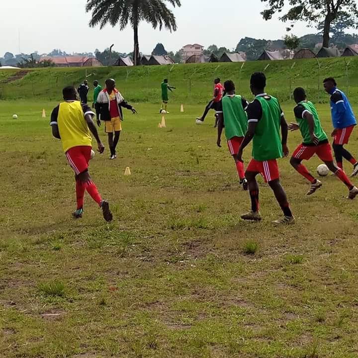 ExpressFCUganda's tweet image. Good morning 🔴⚪⚫ family 

We get back to work today at Wankulukuku

#ExpressIsLife ❤
