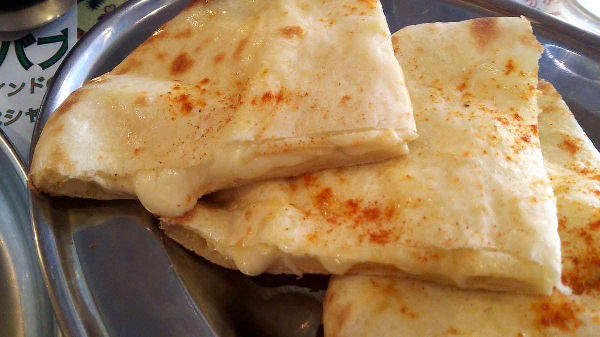 チーズ至上主義者におすすめ ずっしりチーズをこれでもかと挟んだナンを堪能できるインドカレー屋さん もちろんカレーもおいしいです Togetter チーズ至上主義者におすすめ ずっしりチーズをこれでもかと挟んだナンを堪能できるインドカレー屋さん もちろんカレーもおいしいです Togetter