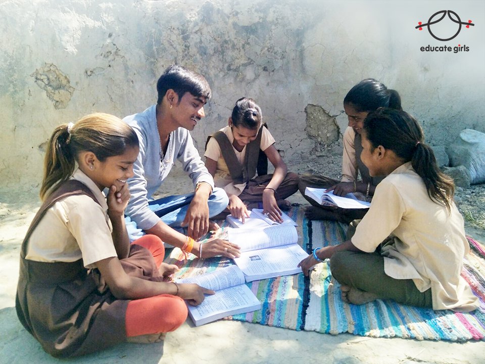 educate_girls's tweet photo. Bhawar Lal has enrolled more than 20 girls in school. Our community volunteers like Bhawar Lal, work towards girls' #education by changing age-old mindsets that they too have grown up with. Their selfless efforts are truly inspirational! #EducateGirls #Educationher https://t.co/PhDvjtDrga