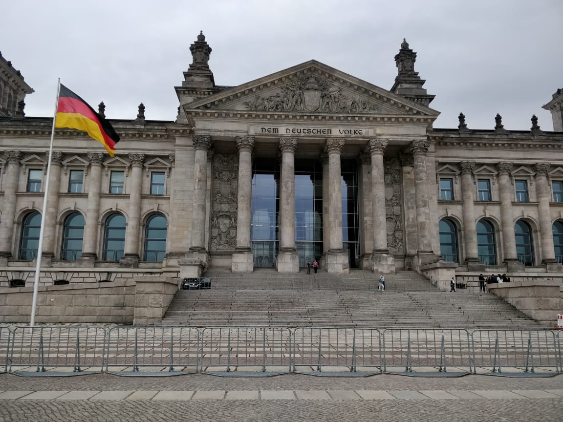 karaikudy's tweet photo. @Shravan_Karthik 
Good Luck with your presentation today at  @icceberlin  

Time flies, 24 yrs back I went there! Berlin was not capital, A sleepy city; Checkpoint Charlie was deserted place!!! https://t.co/QO7kWdVYQC