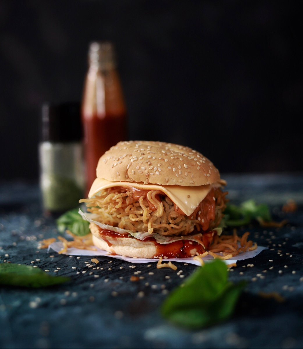 Ever wondered that Maggi could be presented in so many ways, ways that you probably would have never thought of? 

This place in Vile Parle @foodtales2018 serves your famous "2 minute" dish in alot of different ways from stuffing it in samosas and bhajiyas to topping it on Pizza!