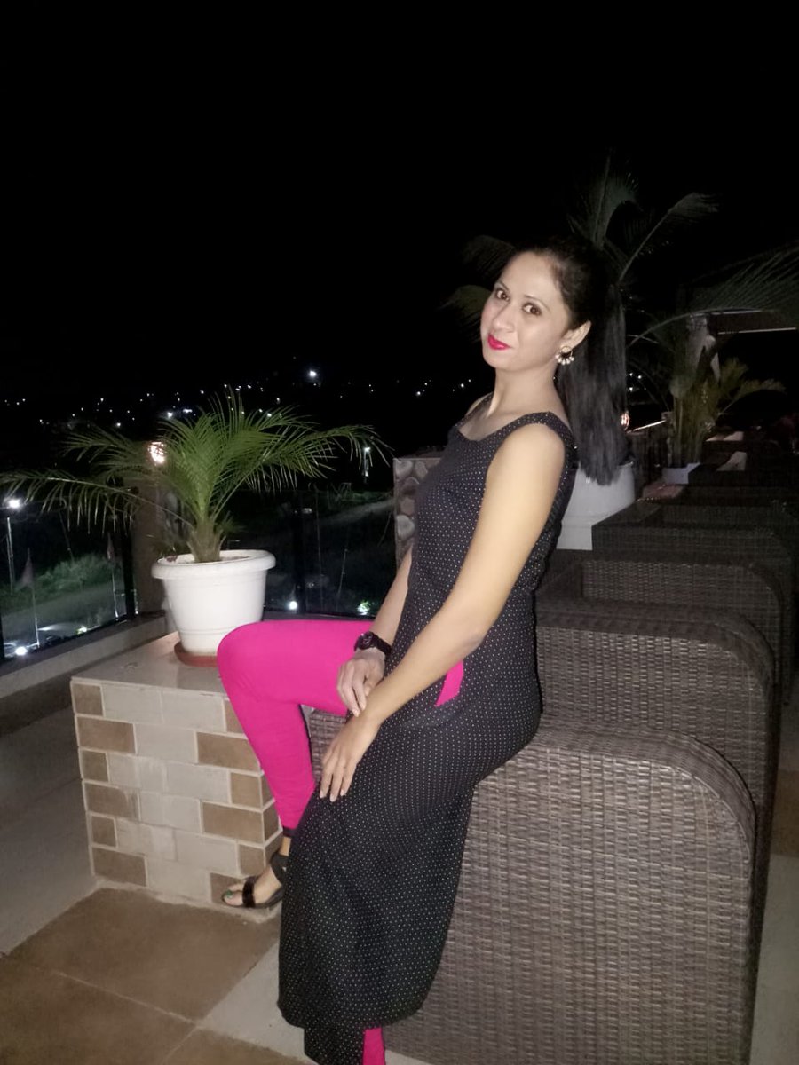 PriyankaHaut's tweet photo. Very little is needed to make a happy life; it is all within yourself, in your way of thinking...
दिल्लगी कर जिंदगी से, दिल लगा के चल
जिंदगी है थोड़ी, थोडा मुस्कुरा के चल…!!
#mrsindiaworldwide2018
#crownchaser
#hautmonde
#greececalling
#8daystogo https://t.co/m3c2T3FdGt
