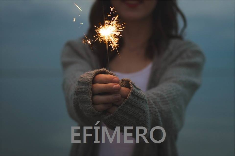 Uzivatel Instituto Cervantes Tokio Na Twitteru こんばんは 本日の 美しい言葉 では 次の単語をご紹介します Efimero 形容詞 Rae スペイン王立アカデミー のスペイン語辞書によると 短く つかの間であること 日本語では つかの間 の はかない