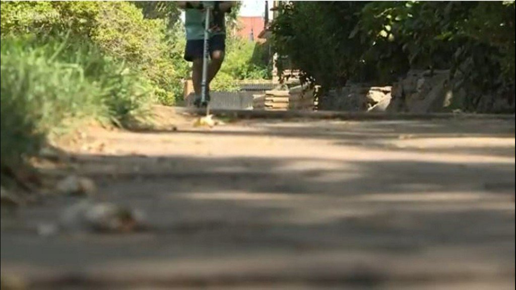 9NEWS's tweet photo. City sidewalk repair in Denver must be paid by the residents https://t.co/EWK1yUuswK https://t.co/aJlEpV7nGE