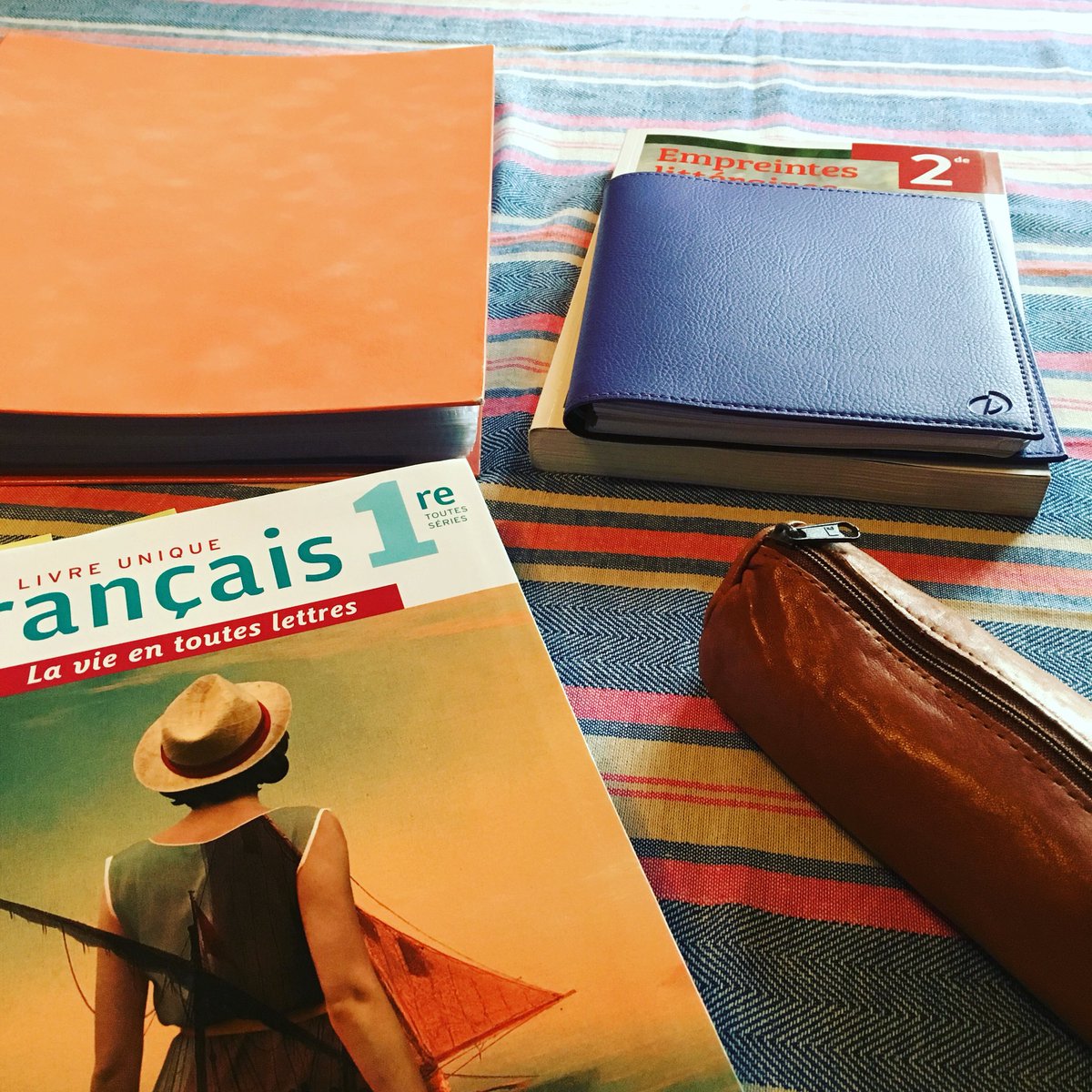 Bonne rentrée à tous 💪🏼📚✏️
C’est parti pour une nouvelle année !
✌🏼😊
~~ Les Cours d’Emilie ~~
😉
* N’hésitez pas à me contacter pour des cours en Français, SES, Histoire-Géo, Philo, prépa concours *
#soutienscolaire #coursparticuliers
#paysbasque #landes #bac #brevet