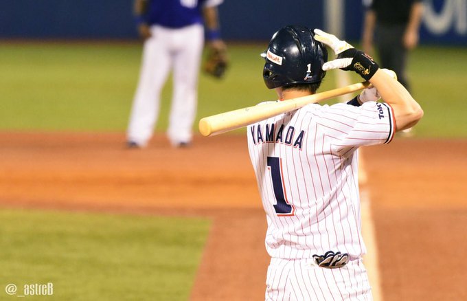 ハッシュタグ プロ野球選手のカッコいい背中を愛でるタグ に集まった