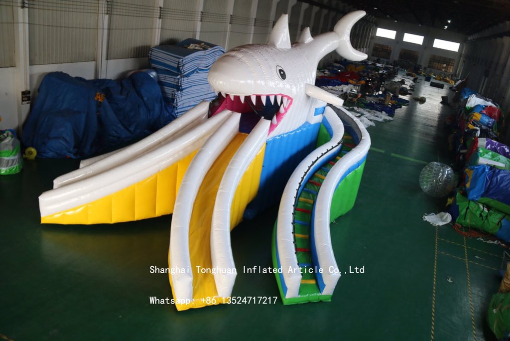 shthqm's tweet photo. The busy season summer is over, our factory need more orders, so now our slides and bouncers are very cheap! No lie, really very cheap and good quality. Welcome to contact me ask for the price list.#tobogán #inflatable #inflatables #inflable #inflables #slide #inflatableslide https://t.co/iXqKhHWVEW