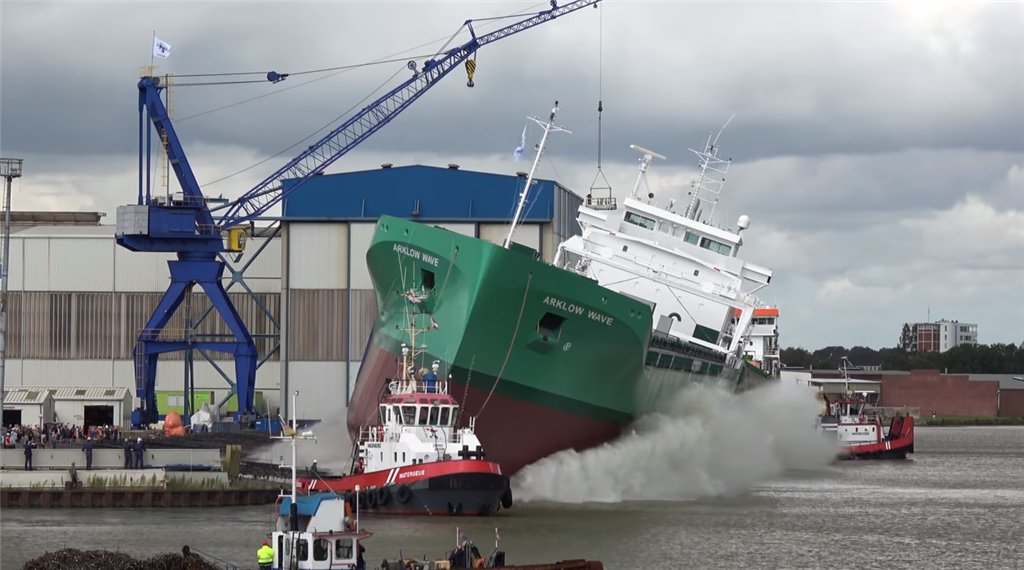 VesselFinder's tweet photo. Ferus Smit Nb. 447 ‘Arklow Wave’ successfully launched (Video)
https://t.co/ufwh8LOSZJ #ArklowWave #FerusSmit #launching #drybulk #ArklowShipping https://t.co/Wd3SRGqlYK