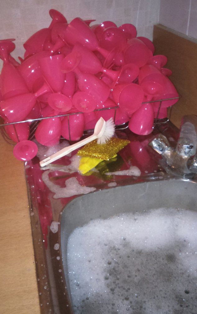 redfolio's tweet image. Amazing turnout for the opening of #xxmarksthespot at Falcon Mill. The gallery was abuzz with creative energy. Big thanks to all artists, art lovers &amp;amp; bearers of flowers! Exhibition continues until 28th September #womensart #art #Artist #ArtLovers #exhibition #MustSee #Bolton