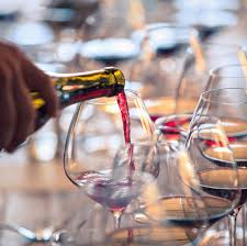 Il business del vino nei primi 50 mercati vale 160 miliardi di dollari, +3% nel 2017 sul 2016.
ow.ly/QPJH30lBaBy