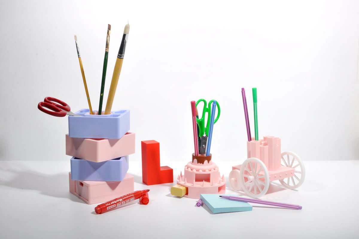 TiertimeCorp's tweet image. New term, new #3DPrinted pen holders. 
#BacktoSchool #UPmini2 #UPmini2ES