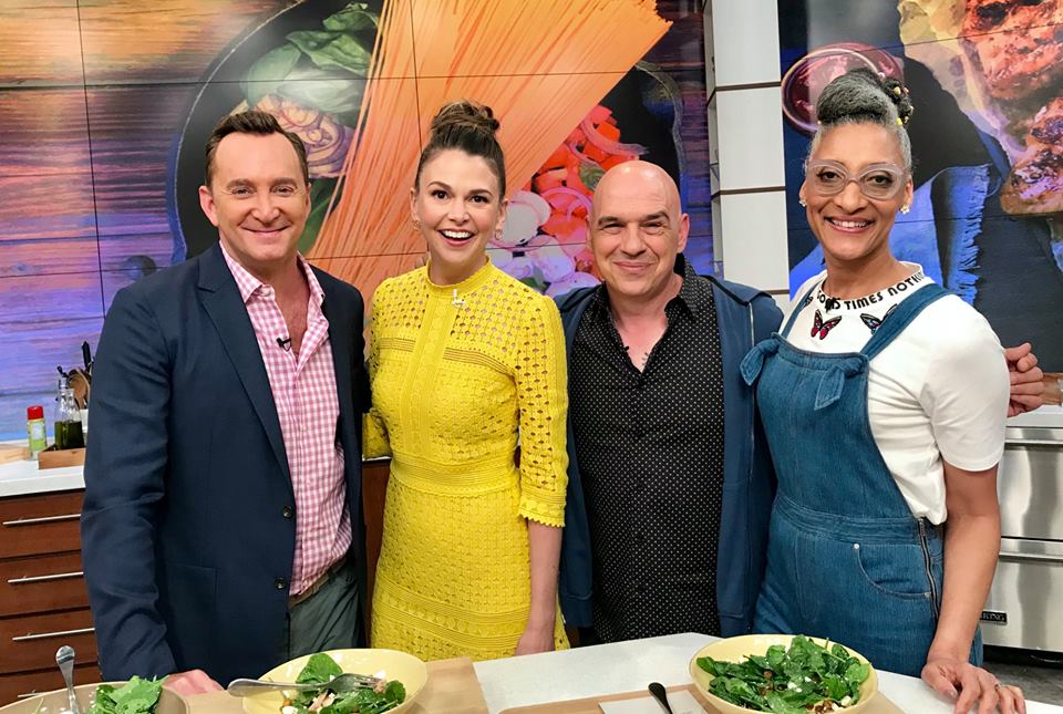 We're kicking off our final week of flashback episodes with one-pan dishes you don't want to miss. Plus, the incredible Sutton Foster is in the kitchen. See you today at 1e|12c|p!