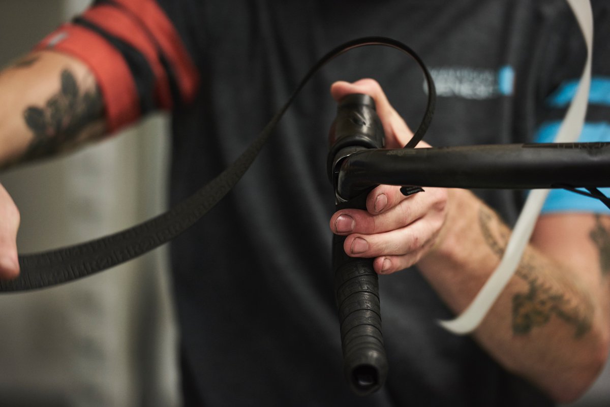 It's <a href="/TourofBritain/">Lloyds Tour of Britain</a> competition time! Who needs to freshen up their bar tape? We're giving away some of the finest team issue from @PRObikegear 😎

Just like and RT to show your support for the team and we'll pick a winner when the break is caught 👍