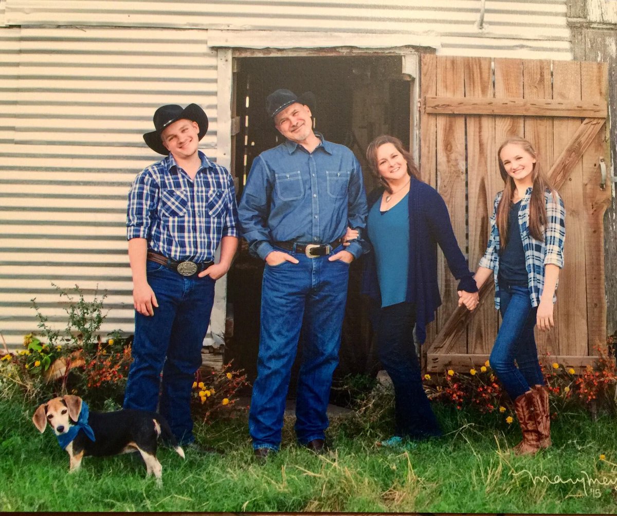SignCraftTexas's tweet photo. Happy Labor day from our family to yours!
https://t.co/NP2Yp6Fhdq #Texasowned #NativeTexas https://t.co/JUZ92YjBPQ