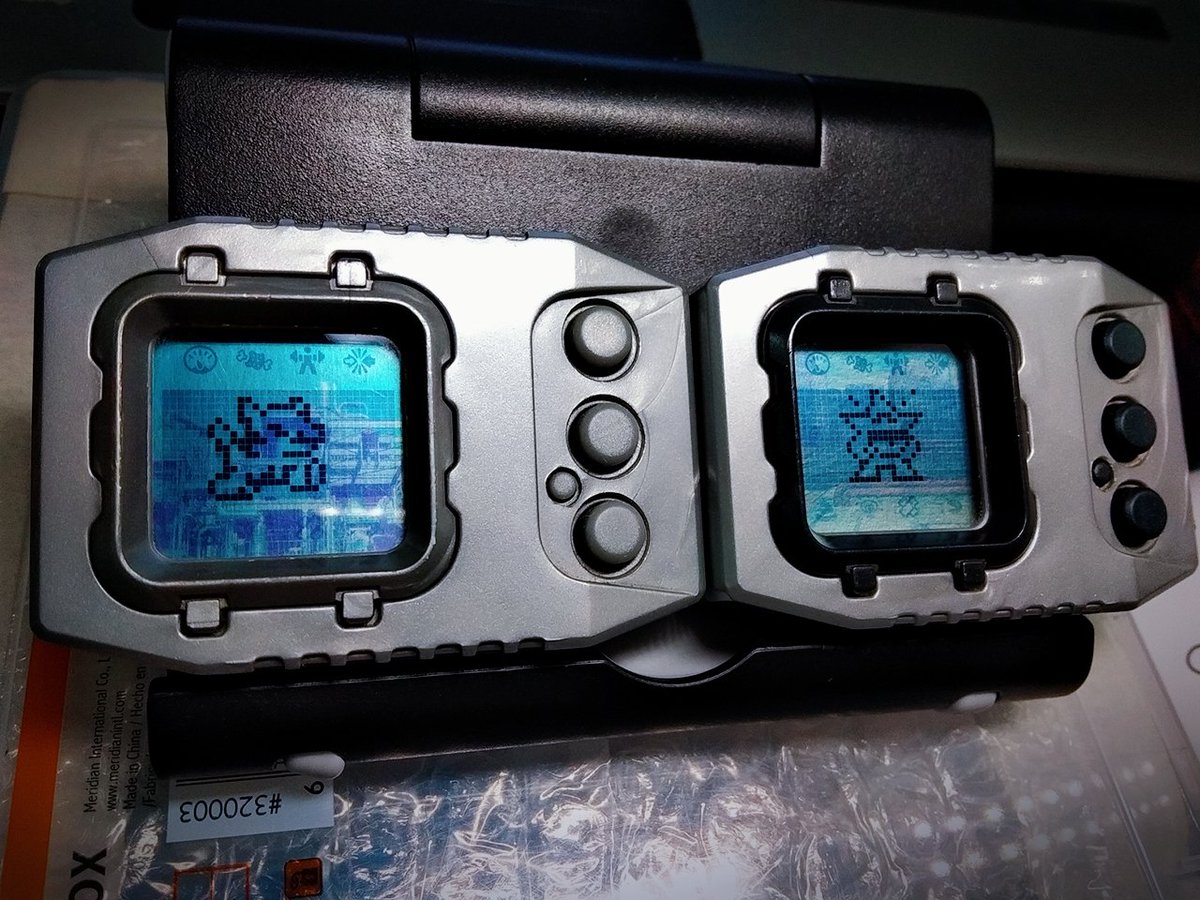 RedPV_KKDT's tweet photo. Pendulum Ver Zero &amp; Pendulum Ver 1

Garurumon &amp; Starmon

#digimon 
#digimonpendulum
#pendulum98 https://t.co/oGS41afjUo