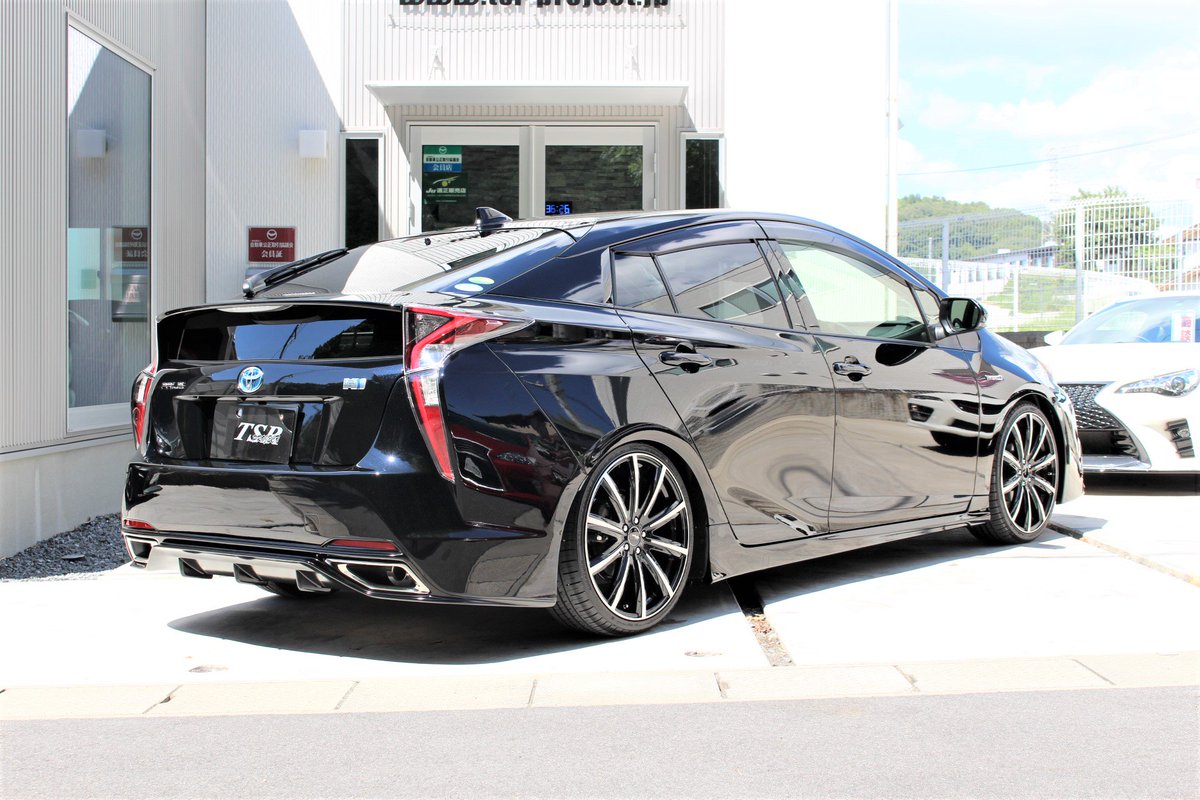 Tsr Project Prius Sports ٹوئٹر پر 遂に完成 50プリウス Aimgain Type L コンプリートカー 現行レクサスの様なスピンドルグリルとマフラーフィニッシャーが特徴の待望のフルバンパータイプエアロです ノーマルには無い高級感で溢れて居ます O