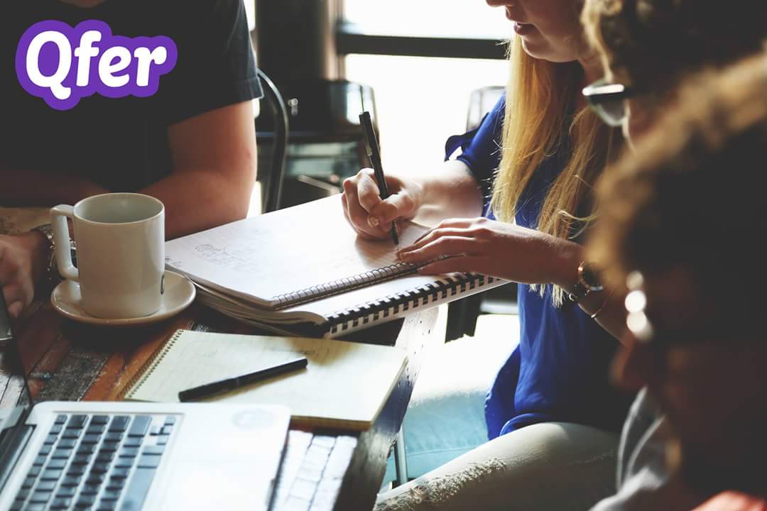 QferApp's tweet image. 🎉 Svētki ir jāsvin, tāpēc Qfer sveic visus zinātkāros un apņēmīgos, šodien uzsākot jaunu mācību posmu! 📚🎨 Tāpēc, izvēlies no mūsu plašā īpašo piedāvājumu klāsta un pasūti savu svētku galdu ar BEZMAKSAS piegādi, pasūtījumiem no 14.99 Eur! 🍔🍕 #qfer #delivery #riga #order