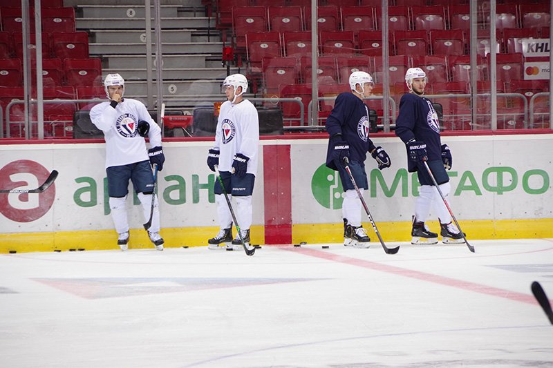 HC SLOVAN Bratislava (@hcslovanba) on Twitter photo #hcslovan had one hour practice in #chleyabinsk this afternoon. <a href="/khl_eng/">KHL</a> <a href="/khl/">КХЛ</a> <a href="/khlmediateam/">KHL Media</a> #VerniSlovanu #hcslovan had one hour practice in #chleyabinsk this afternoon. <a href="/khl_eng/">KHL</a> <a href="/khl/">КХЛ</a> <a href="/khlmediateam/">KHL Media</a> #VerniSlovanu