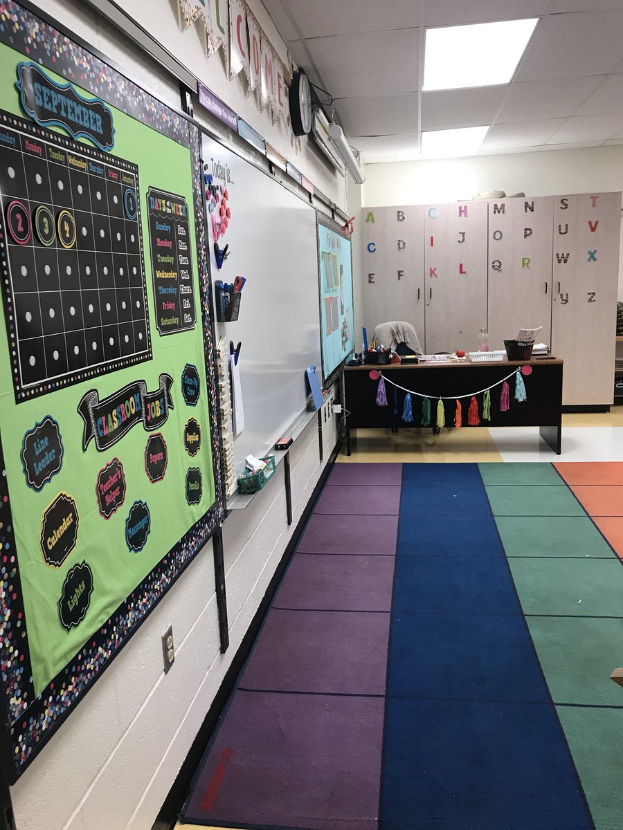 windekel's tweet photo. Can not believe summer is over, but I’m so excited to start my first year in first grade!!! 😊🍎 https://t.co/MRLyxQBN9W
