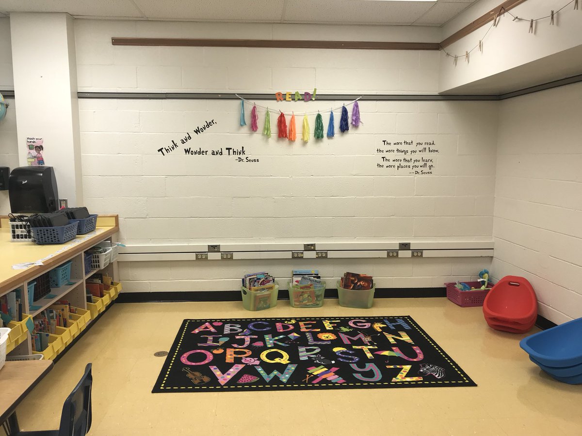 windekel's tweet photo. Can not believe summer is over, but I’m so excited to start my first year in first grade!!! 😊🍎 https://t.co/MRLyxQBN9W