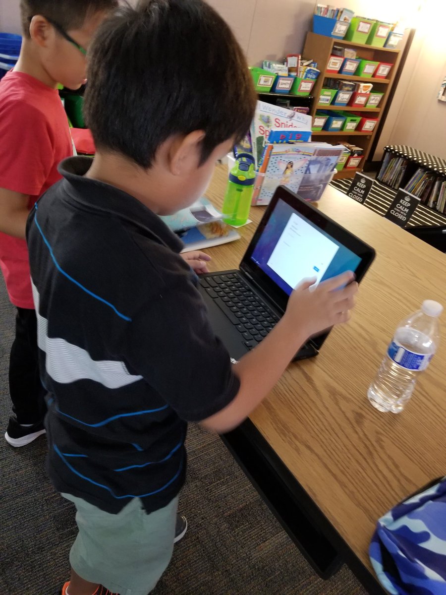 MsKSquires's tweet image. More first week fun. #buildingastrongcommunity @AultElem