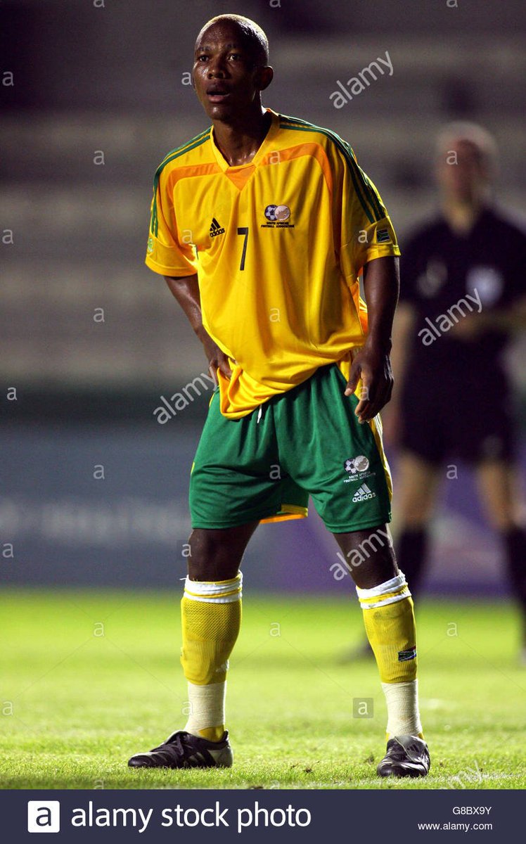 DiskiBattles's tweet photo. GONE BUT NOT FORGOTTEN:
#OnThisDay in 2007, 🇿🇦 lost one of the most GIFTED footballers to ever grace the game😢♥️=⚽️
#RIPGiftLeremi #RestInPeace #Sundowns #OrlandoPirates #OnceAlways #Gift #Leremi #SouthAfrica #Legend #RIP https://t.co/bScqCYFbAB