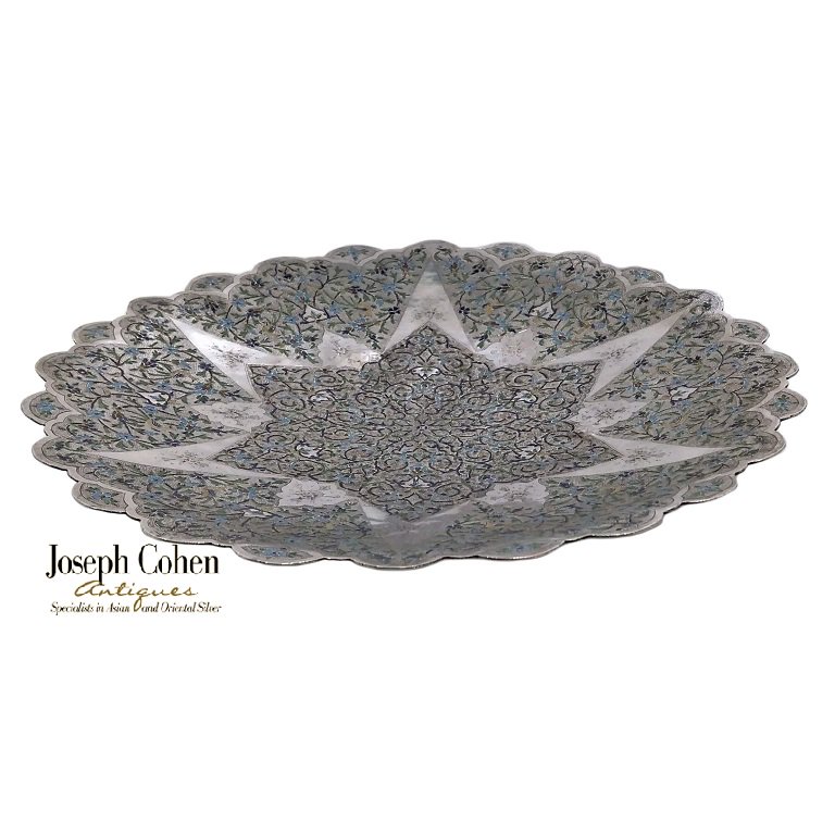 jcohenantiques's tweet photo. UNUSUAL SILVER & ENAMEL/MEENAKARI MIDDLE EASTERN SCALLOPED DISH/BOWL, EARLY 20TH C.
#antique #silver #antiquesilver #antiqueslondon #london #enamel #dish #silverdish #flowers #silverforsale #raresilver #silverdealer #persian #persiansilver لندن #نقره #عتیقهن #ظرف# @graysantiques https://t.co/3qmTJ4M0Mx