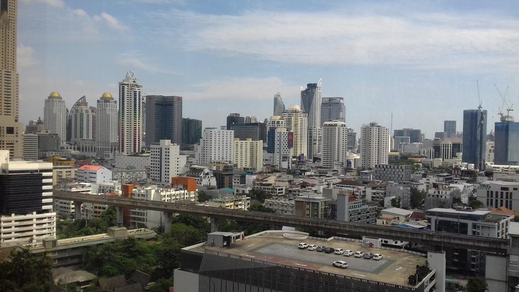 ArthurWyns's tweet image. #climatetracker is at the UN climate talks #SB48Bangkok, where countries must make progress on the #ParisRulebook, set up clear rules on #climatefinance and raise ambition. Governments need to step up their game by 2020.  #StepUp2018 @UNFCCC @COP24Katowice