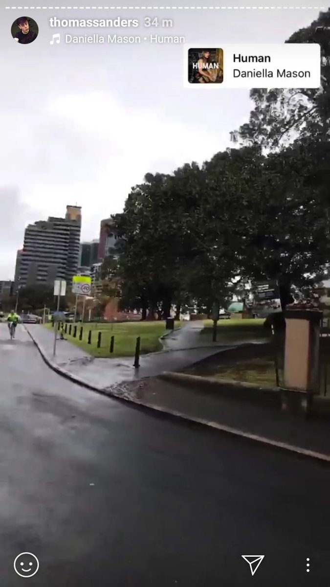 patheticalerror's tweet image. current mood: freaking out a tiny (big) bit after recognising a place in @ThomasSanders instagram story as a place i photographed like 2 years ago (+ where my parents got engaged??) wow i love sydney
(second is mine)