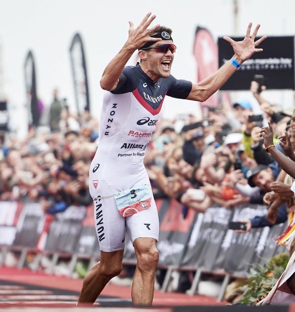 GDNonline's tweet image. Frodeno regains Ironman crown

#sports #JanFrodeno 

Read more: 
gdnonline.com/Details/389446…