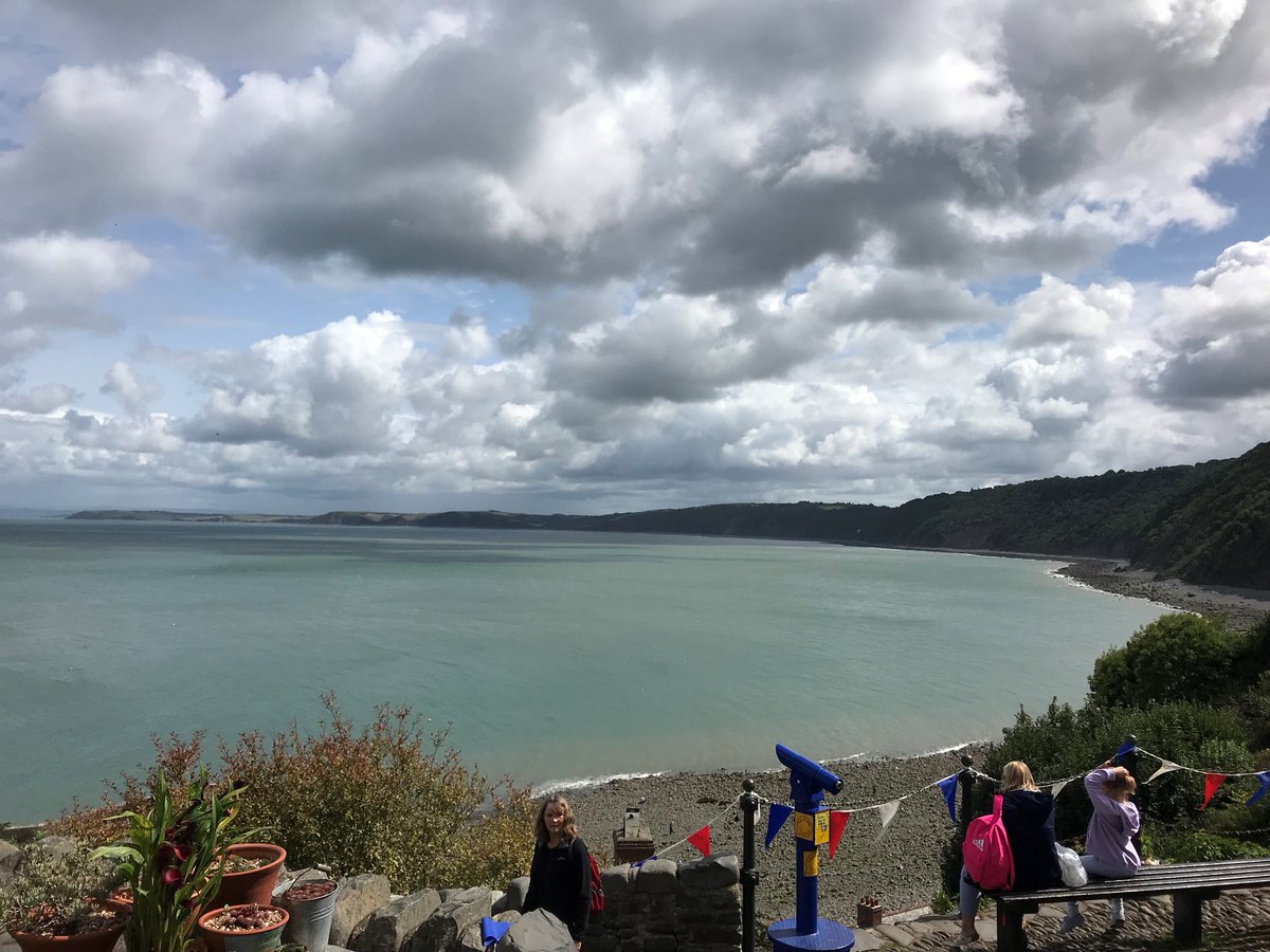 KivellsProperty's tweet photo. Wonderful West Country for your Monday morning. A lovely photo of Clovelly in North Devon, the @cornish_maze in Pillaton near Saltash in Cornwall, Deerpark Forest in Herodsfoot in Cornwall and an amazing cream/high tea at @LiftonFarmShop in Devon! 
#WestCountryWeekend https://t.co/wLsxEPOGkg