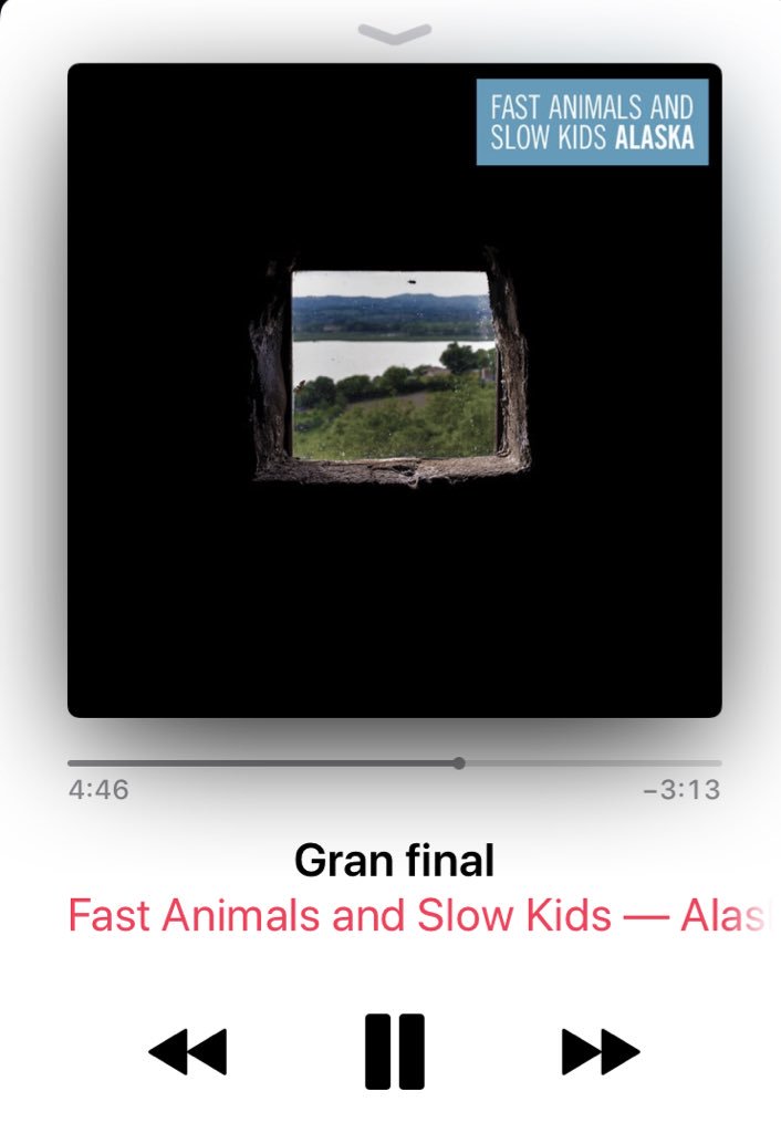 ReyCesare's tweet image. “Finché rido resto in piedi
Al futuro sputo in faccia”
#fask