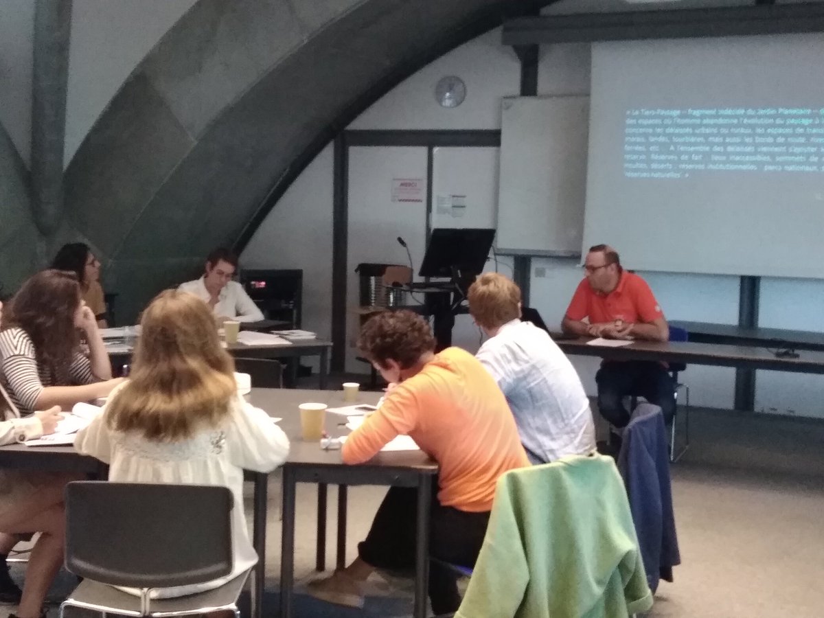 <a href="/JeremyHamers/">Jeremy Hamers</a> présente maintenant la thématique du tiers paysage