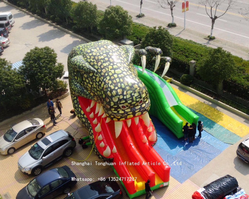 shthqm's tweet photo. Inflatable dinosaur slide made in our old factory.#tobogán #toboganes #inflatable #inflatables #inflable #inflables #slide #inflatableslide #dinosaur #dinosaurs #inflatablefun https://t.co/YECOcGapHs