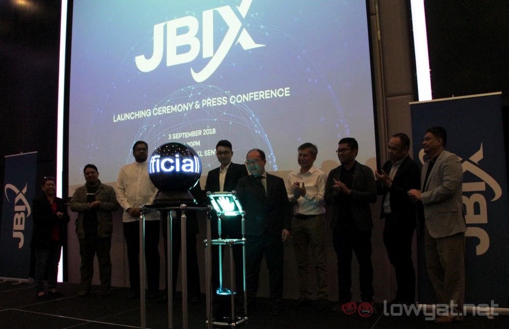 LowyatNET's tweet photo. Extreme Broadband Opens Up #JBIX; Becomes The Second Internet Exchange In Malaysia
https://t.co/ckC0v6w1Fi https://t.co/m5wnTNtGRo