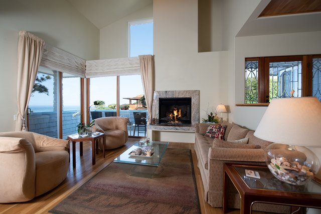 CPCRealEstate1's tweet photo. #PRICEREDUCED • #BROKERCARAVAN 
OPEN Tues, Sept 4 from 1-4pm
121 13th Street, Del Mar, Ca 92014
 Now $3,700,000
https://t.co/IGq9hK7xQx
#delmar #sandiego #california #expansiveviews #bestlocationindelmar #lightandbright #privateandquiet #twostoryhome #luxuryrealestate https://t.co/PQMVHprido