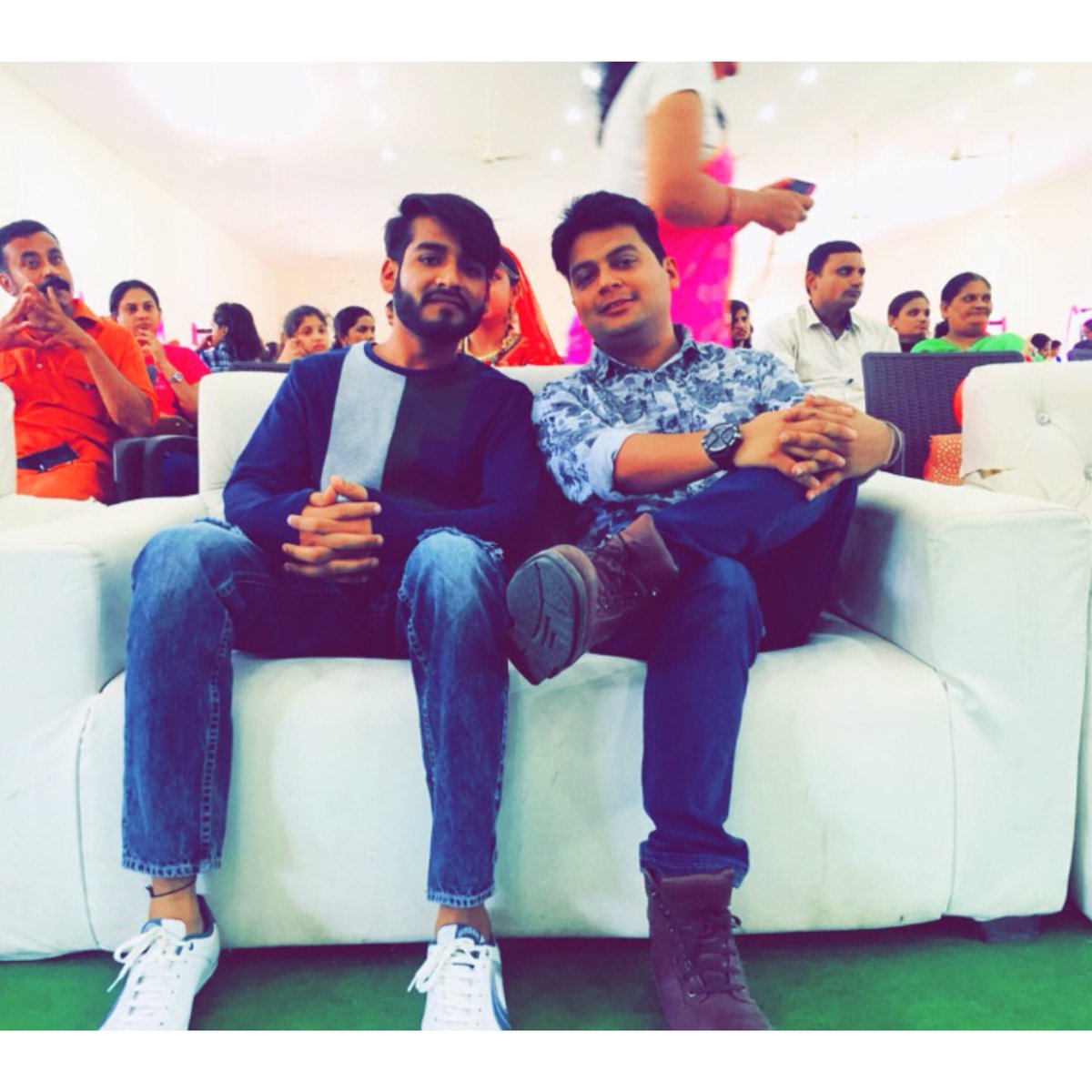 rjamanofficial's tweet photo. आप सभी को जन्माष्टमी की हार्दिक शुभकामनाएँ 💐
95 Fm Tadka celebrate Janmashtami at Ashoka Palace Green with Udaipurites ❤️👍
#fmtadka #soundsgood #rjaman #rjankit #udaipurlocal #brotherstime #happyjanmasthmi #lordkrishna #guesttime @RjAnkit12 @UdaipurTimes @udaipurblog https://t.co/Lt9AYv9y2y