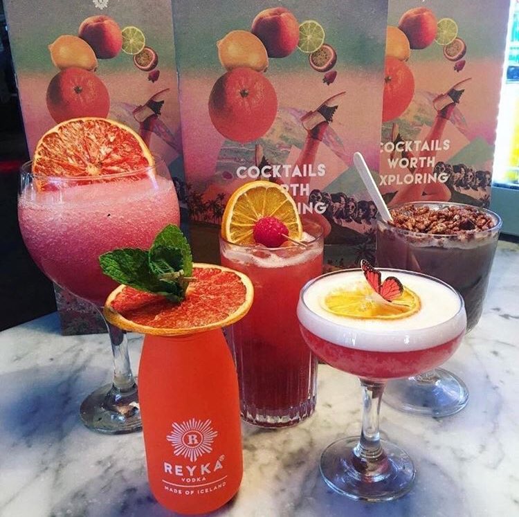 Monday Blues getting you down? We’ve got the cure! £5 Burgers &amp; 2-4-1 Cocktails all day, including our new cocktails from our new menu “Cocktails Worth Exploring”. 
•
•
#cocktailsworthexploring #burgerdeals #mcreats #manchester #revolution