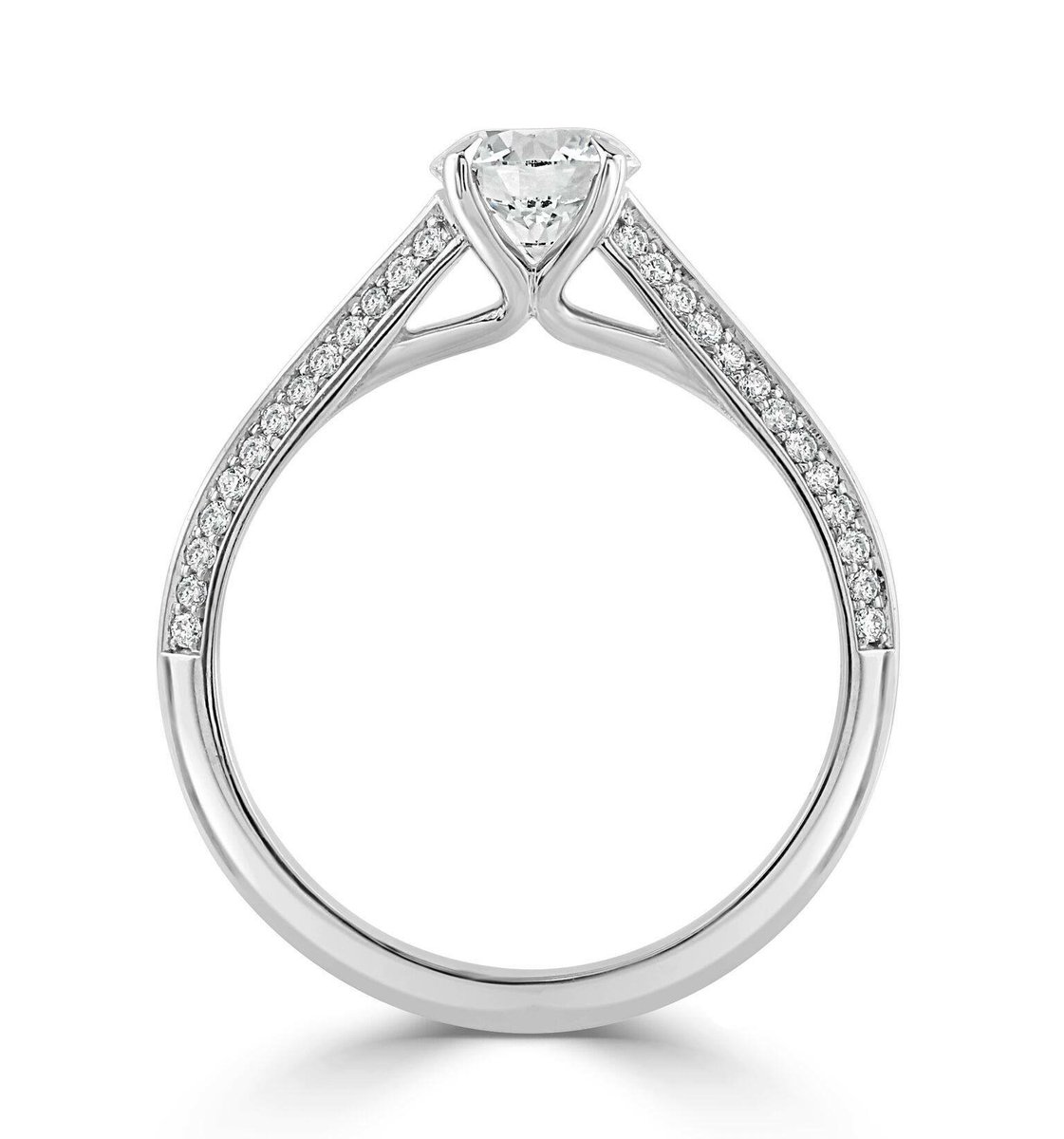 MandCoJewellers's tweet image. If you’re thinking of an Autumn engagement then we’ve got the best sparkle to choose from! #popthequestion #engagementrings #gettingengaged 💕💕