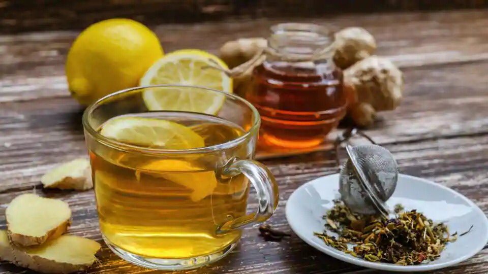 CityXoxo's tweet photo. Menstrual pain can make women dread that time of the month. But by including certain foods in your diet, you can reduce menstrual cramps considerably.
-Watermelon
-Yoghurt
-Chamomile tea
-Salmon

Follow us on- https://t.co/bDnXRmNU8o
.
#jaipur #healthy #monday https://t.co/NbtLccWl91