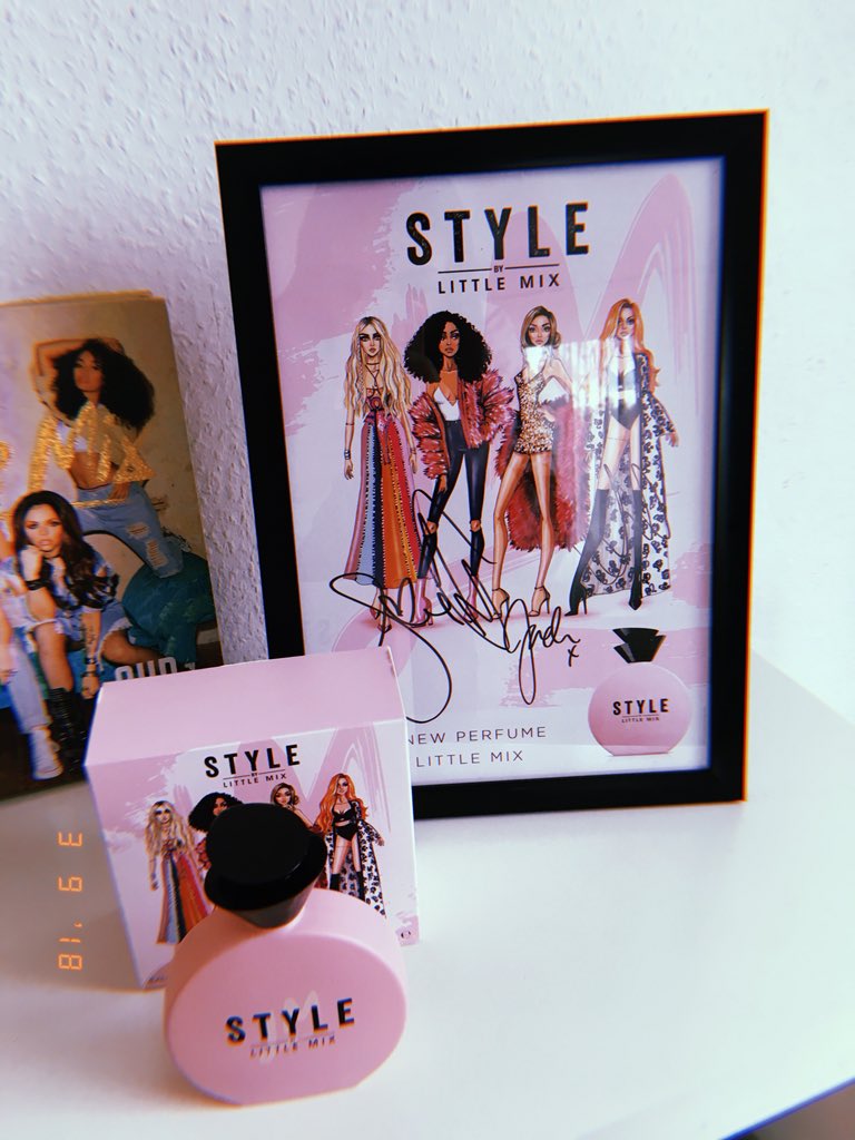 whytryperries's tweet photo. @LittleMix @BootsUK i’m in love.
#LMStyle https://t.co/DQ2vaaSQTF